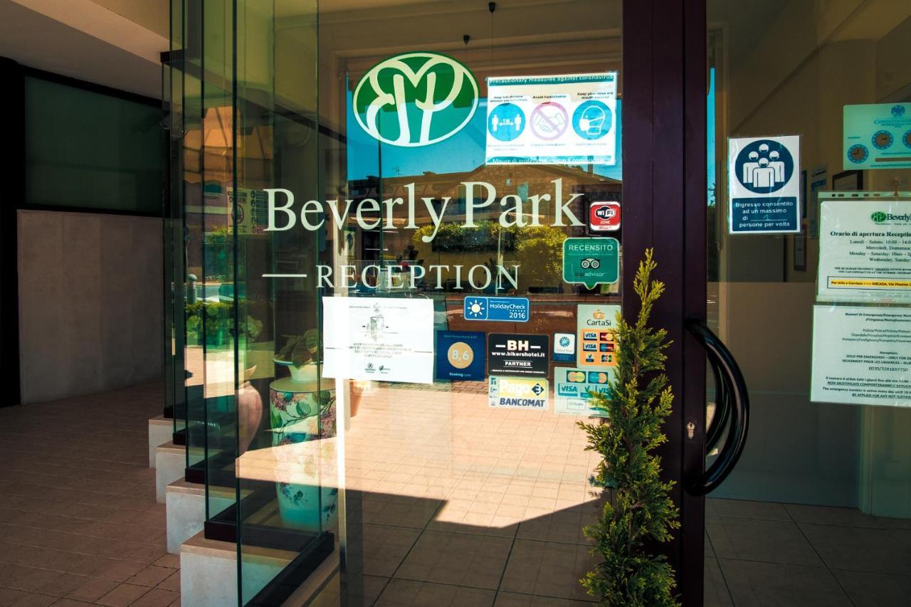 Beverly Park Residence Tirrenia Eksteriør bilde