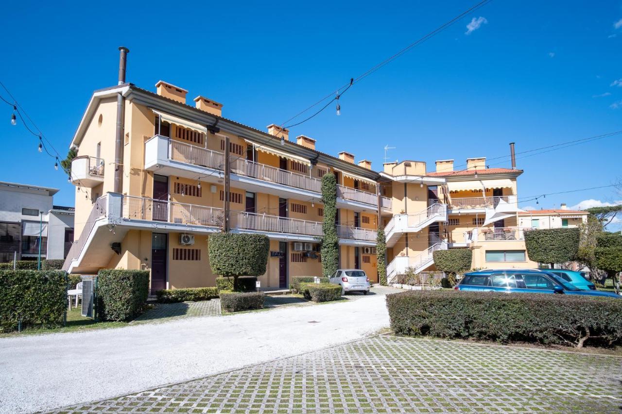 Beverly Park Residence Tirrenia Eksteriør bilde